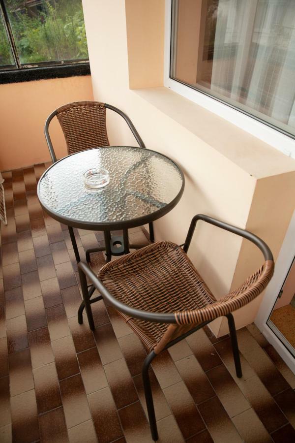 Апартаменти За Гости Бошнакови Dewin Exterior foto