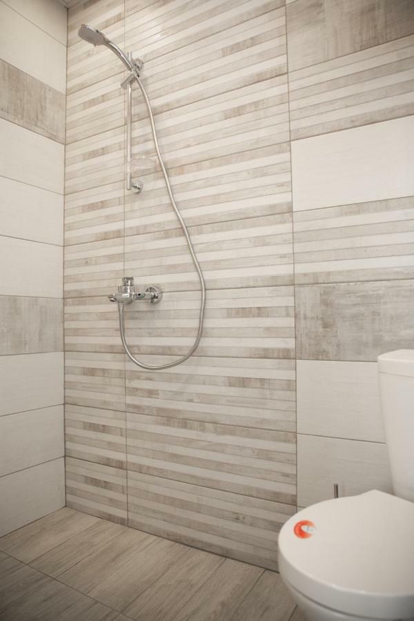 Апартаменти За Гости Бошнакови Dewin Exterior foto